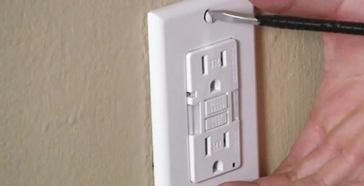 gfc outlets service securing and mounting ground fault circuit interrupter outlet by certified electricians in Escondido, CA